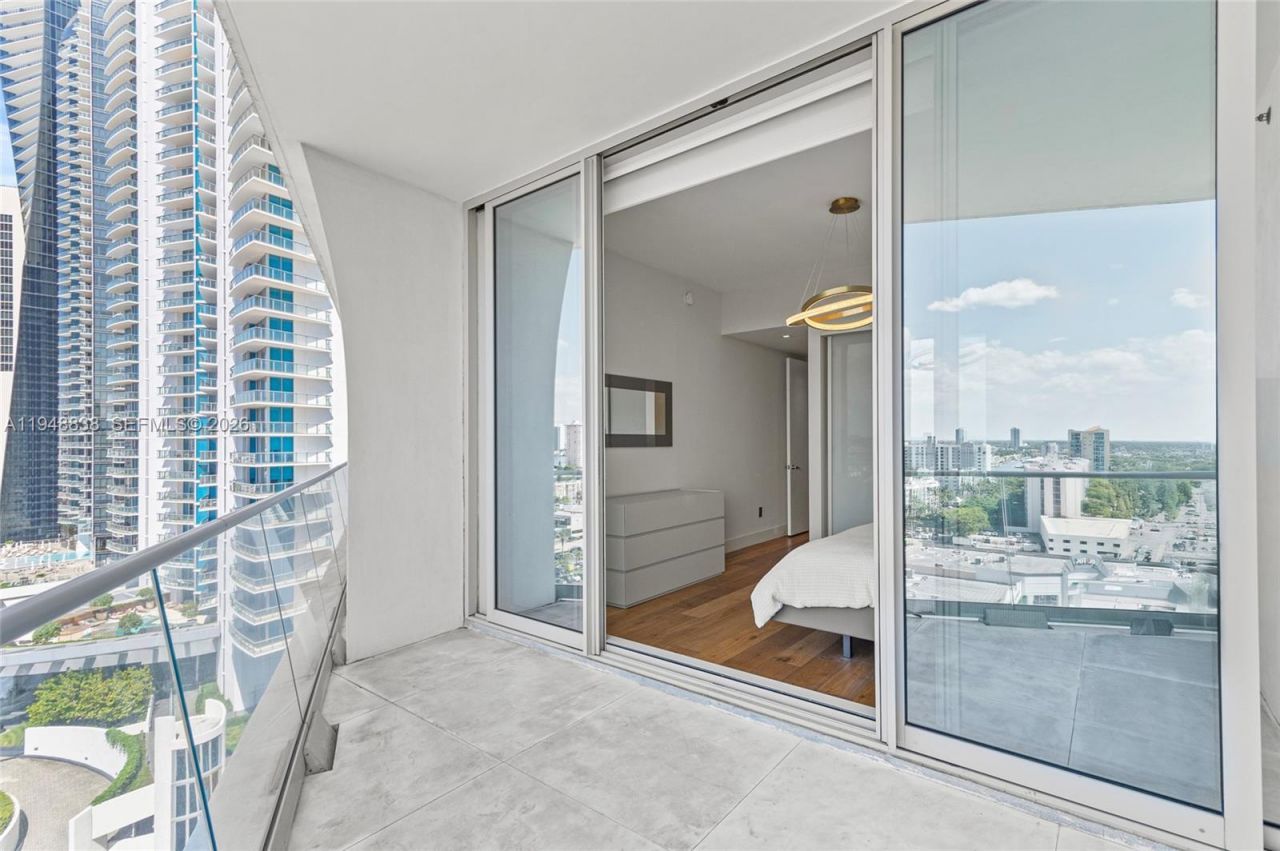 16901 Collins Ave, Unit 1203, Sunny Isles Beach, FL 33160 Photo