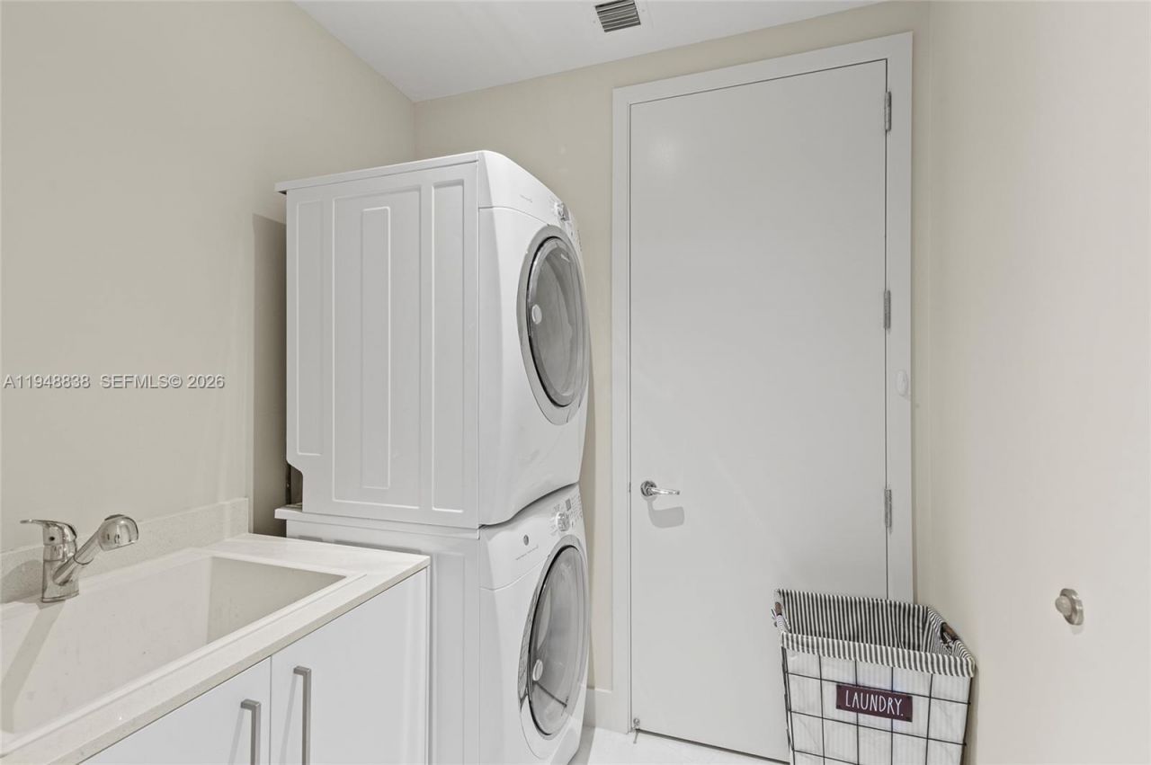 16901 Collins Ave, Unit 1203, Sunny Isles Beach, FL 33160 Photo