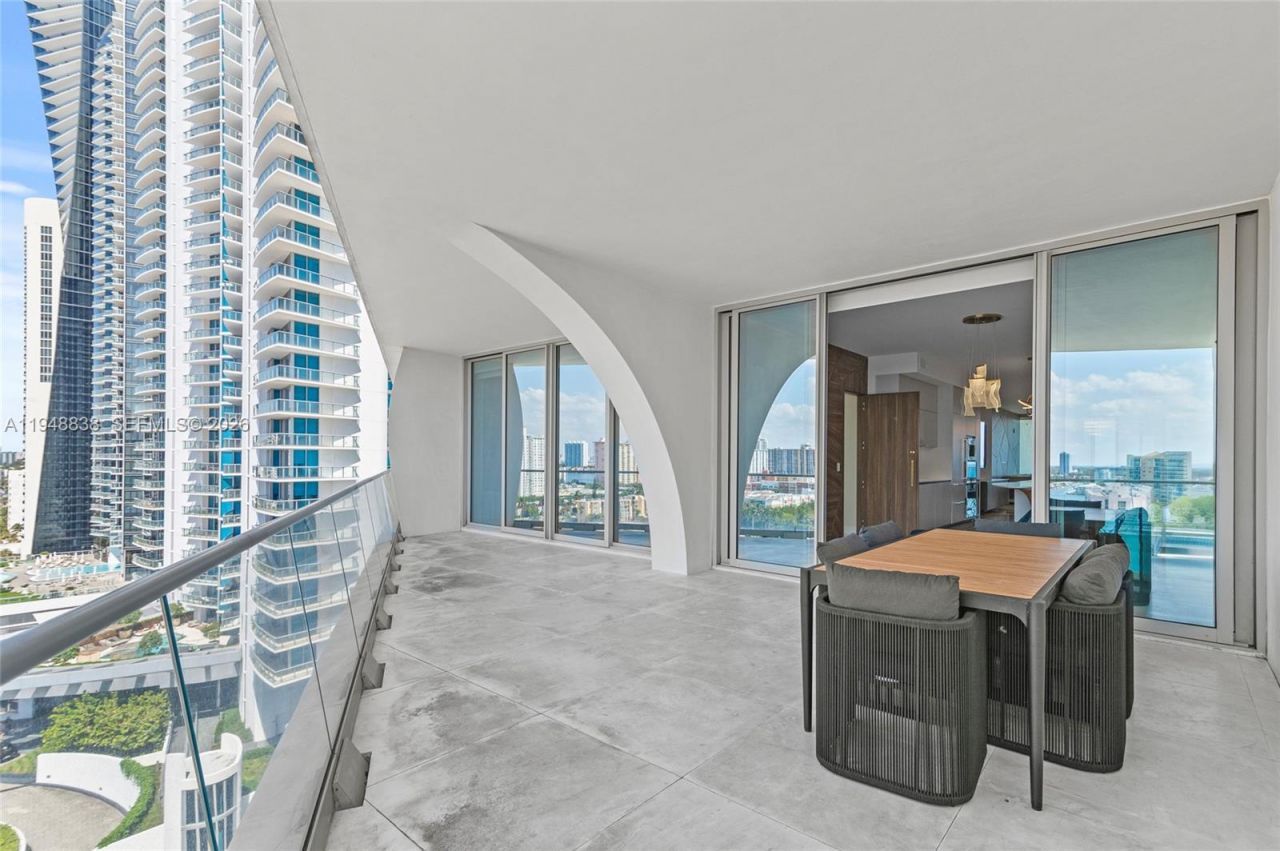16901 Collins Ave, Unit 1203, Sunny Isles Beach, FL 33160 Photo