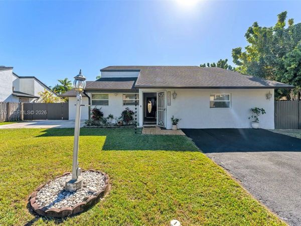 12210 SW 92nd St, Miami, FL 33186