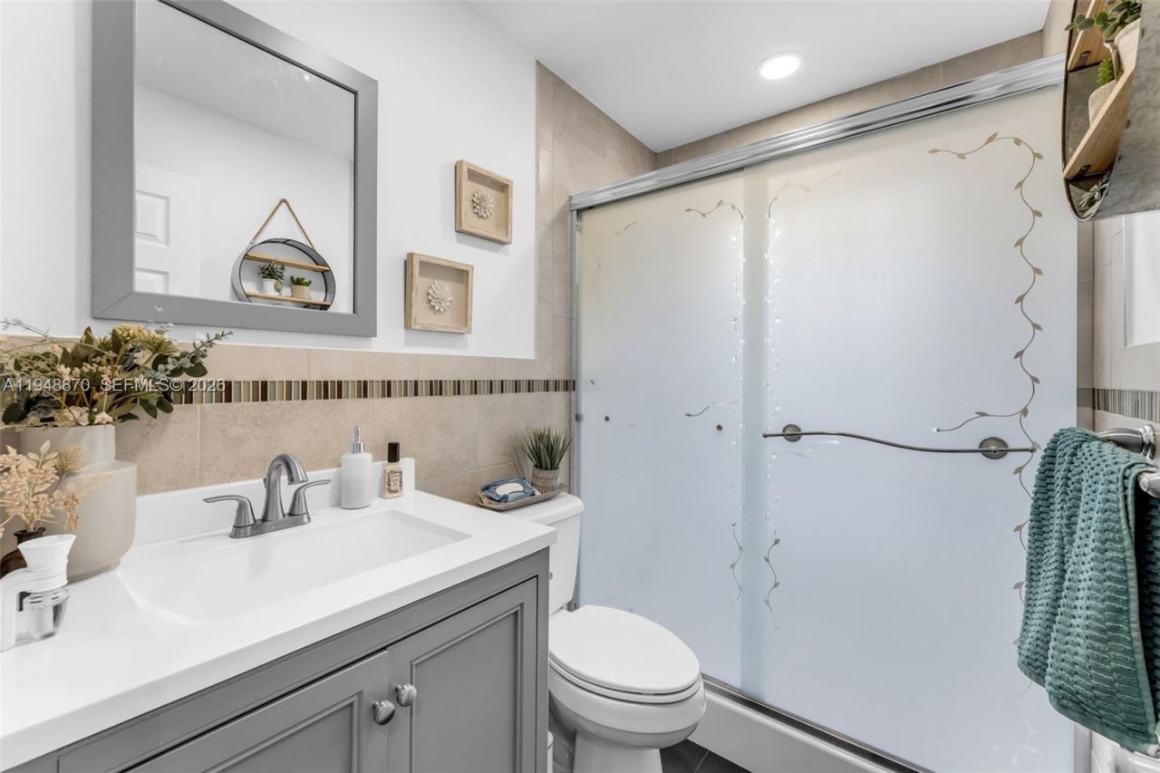 12210 SW 92nd St, Miami, FL 33186 Photo