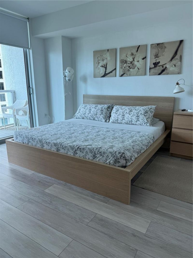 500 Brickell Ave, Unit 1704, Miami, FL 33131 Photo