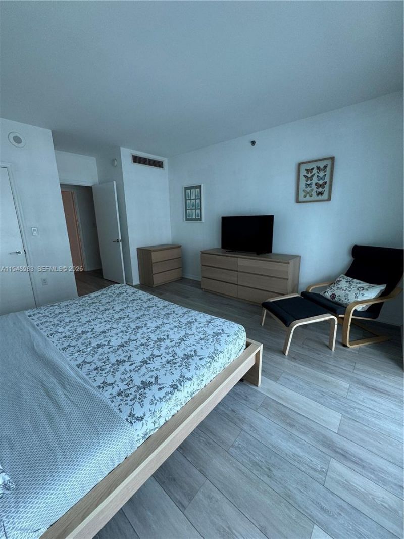 500 Brickell Ave, Unit 1704, Miami, FL 33131 Photo
