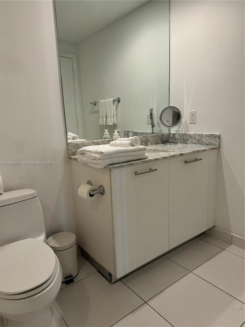 500 Brickell Ave, Unit 1704, Miami, FL 33131 Photo