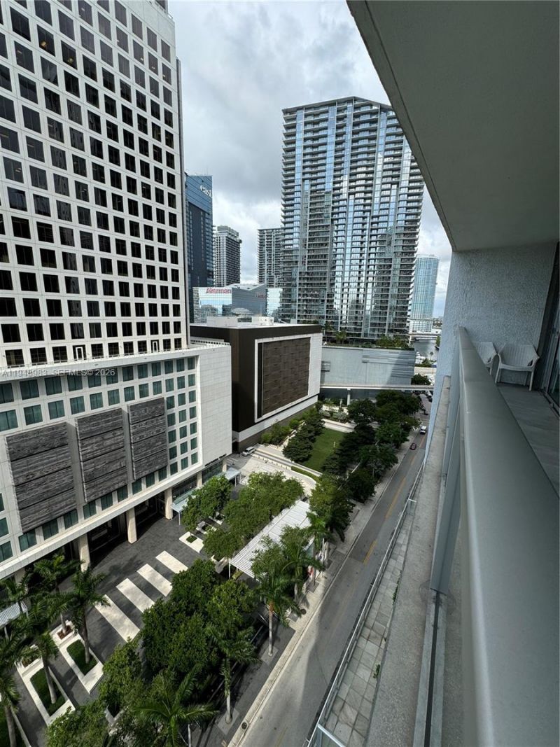 500 Brickell Ave, Unit 1704, Miami, FL 33131 Photo