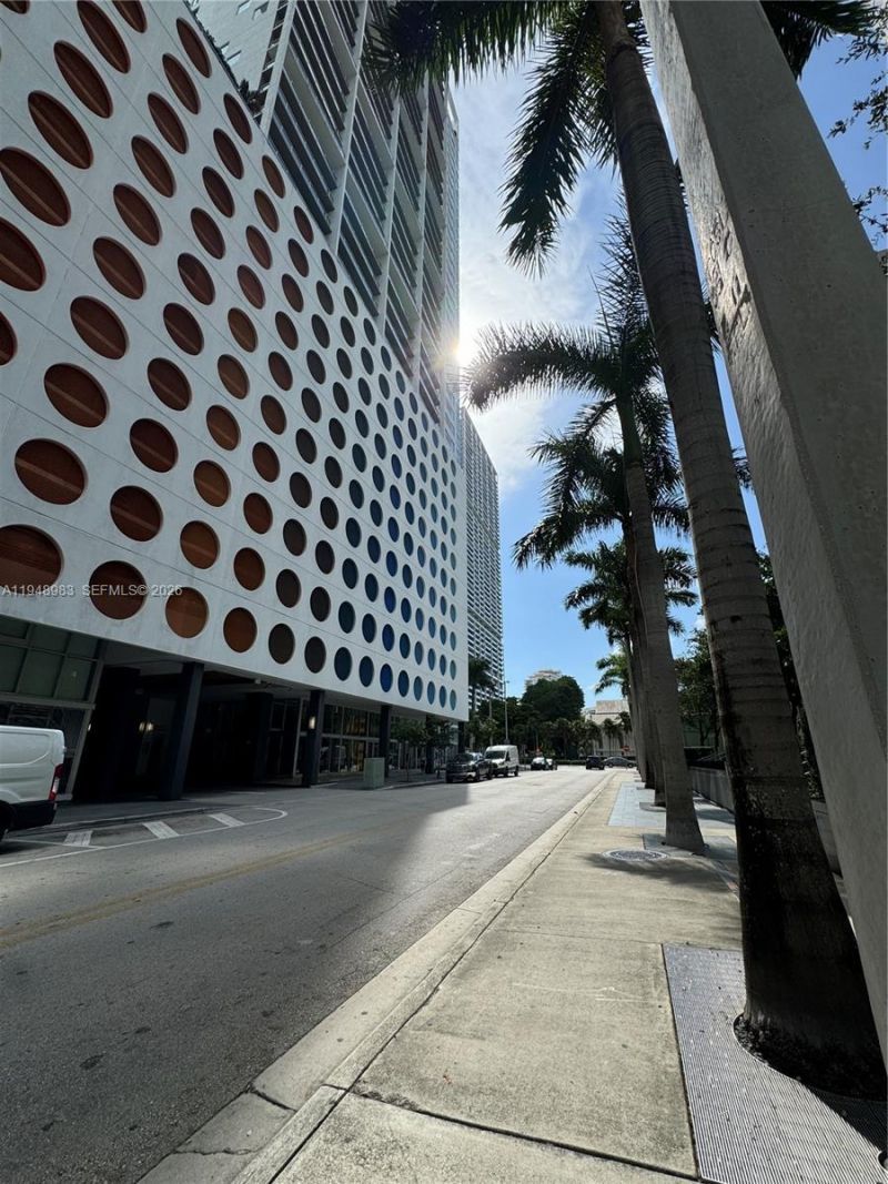 500 Brickell Ave, Unit 1704, Miami, FL 33131 Photo