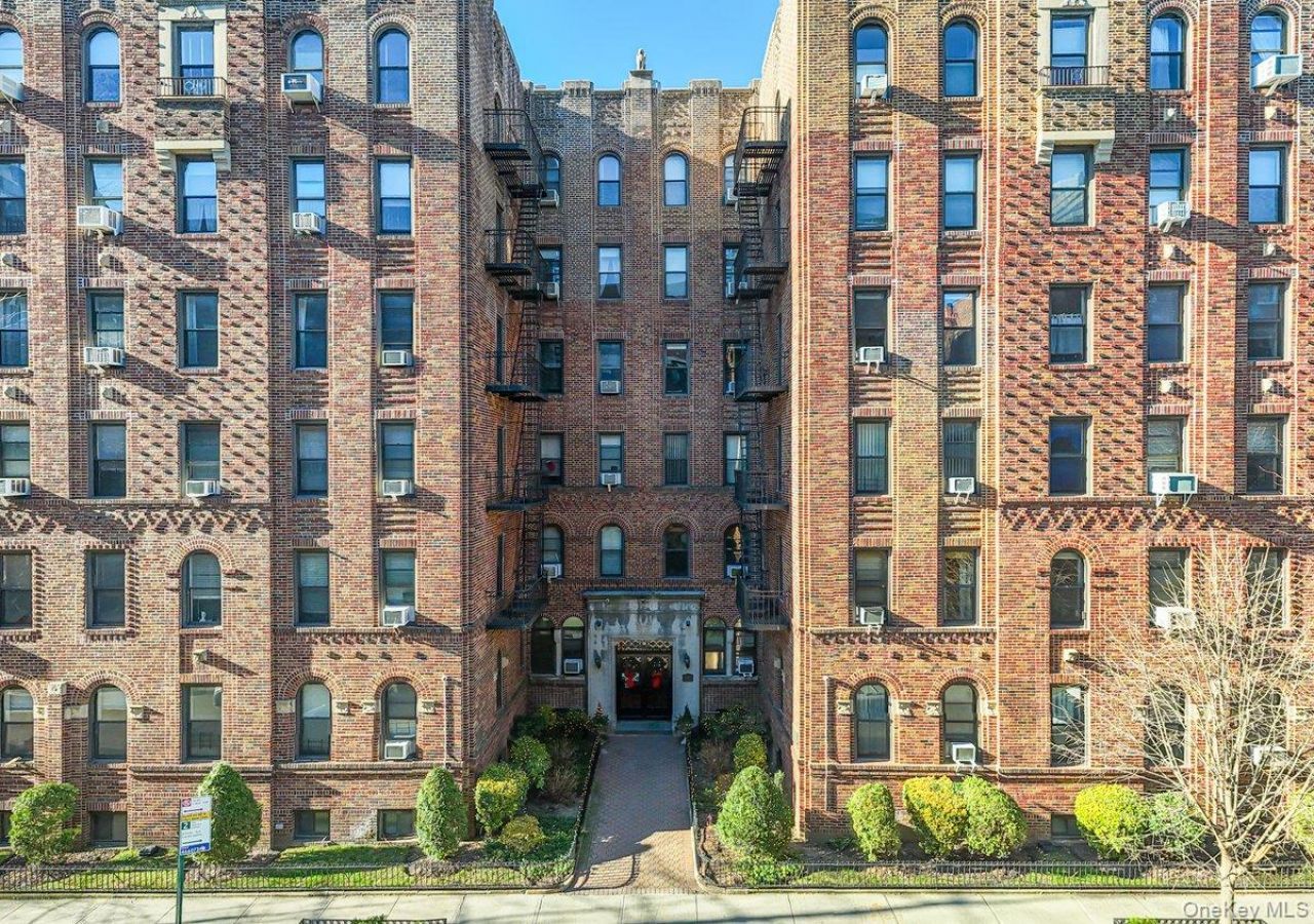 110-21 73 Road, Unit 6H, Forest Hills, NY 11375 Main Photo