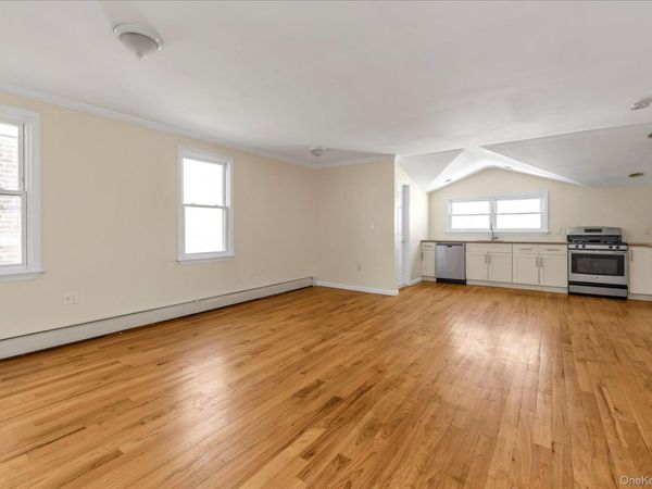 45-32 Utopia Parkway, Flushing, NY 11358