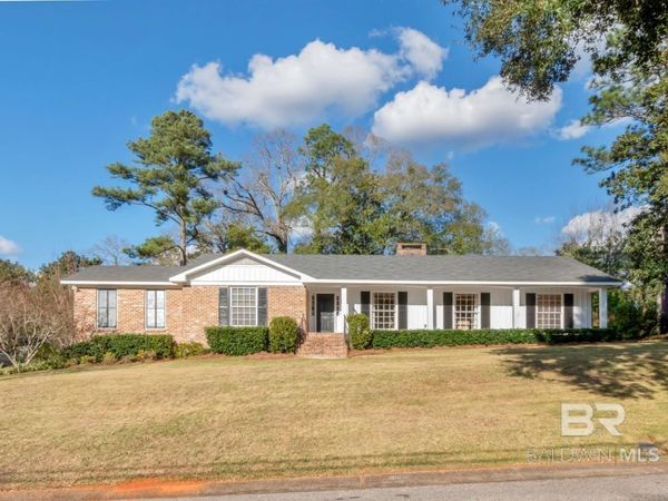 4120 Ursuline Drive, Mobile, AL 36608