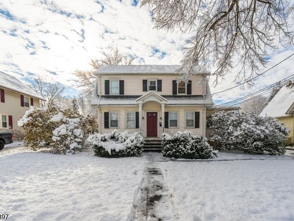 141 Eagle Rock Ave, Roseland, NJ 07068