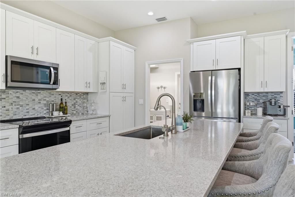 2115 SW 17th Pl, Cape Coral, FL 33991 Photo