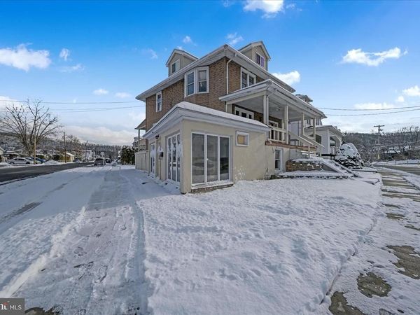 200 W MAIN STREET, SCHUYLKILL HAVEN, PA 17972