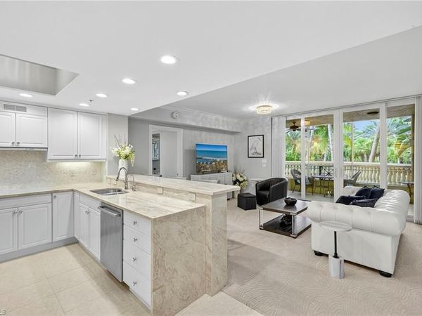 2748 Tiburon BLVD E, Unit 106C, NAPLES, FL 34109