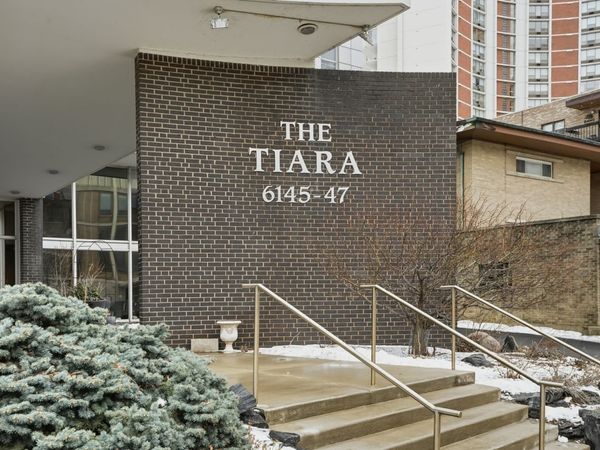6147 N Sheridan Road, Unit 18B, Chicago, IL 60660