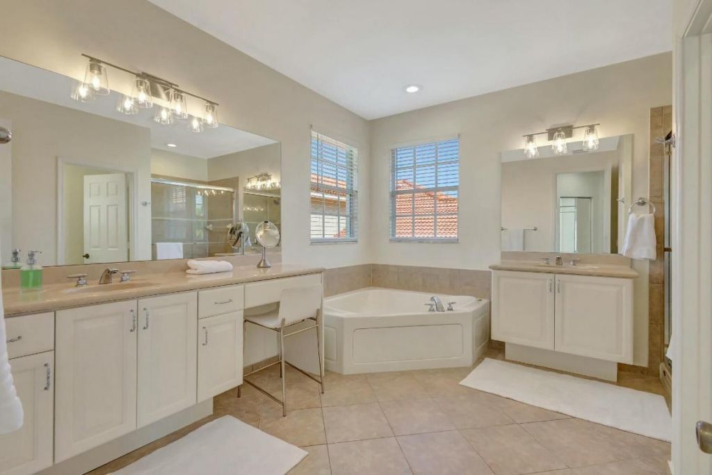 106 Via Santa Cruz, Jupiter, FL 33458 Photo