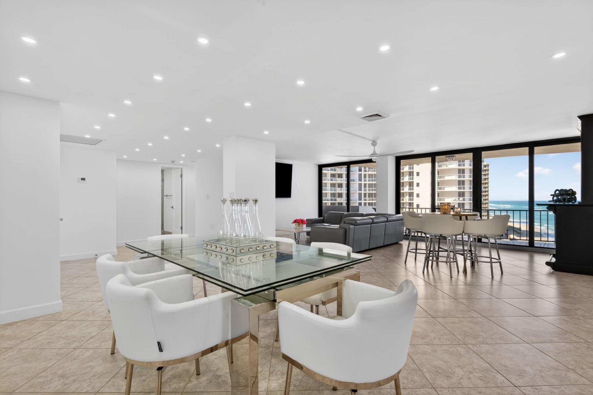 4200 N Ocean Drive, Unit 1- 1101, Singer Island, FL 33404 Photo