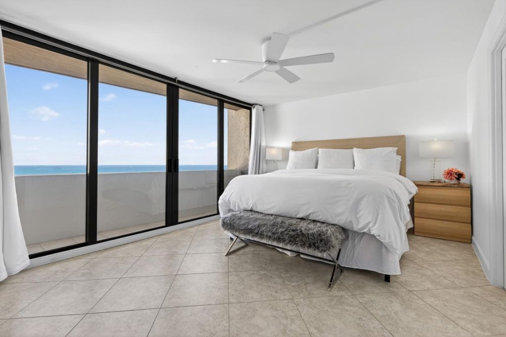 4200 N Ocean Drive, Unit 1- 1101, Singer Island, FL 33404 Photo