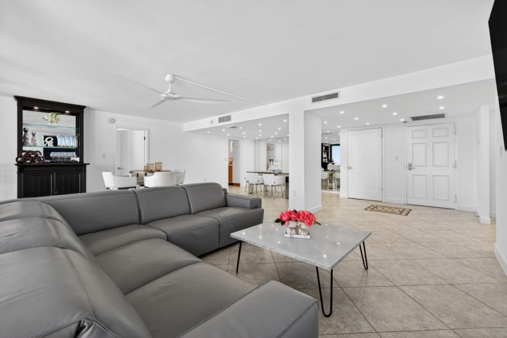 4200 N Ocean Drive, Unit 1- 1101, Singer Island, FL 33404 Photo