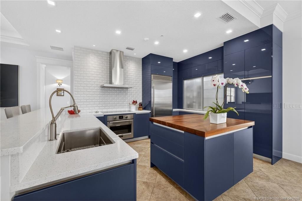 334 SW Atlanta Avenue Sw, Stuart, FL 34994 Photo