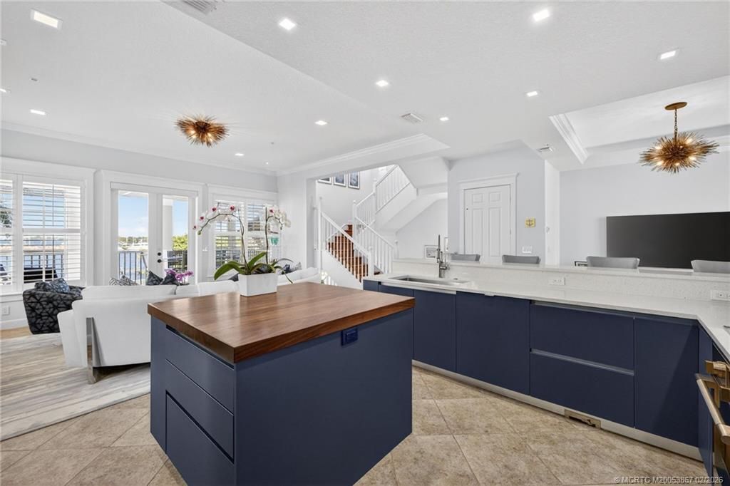 334 SW Atlanta Avenue Sw, Stuart, FL 34994 Photo