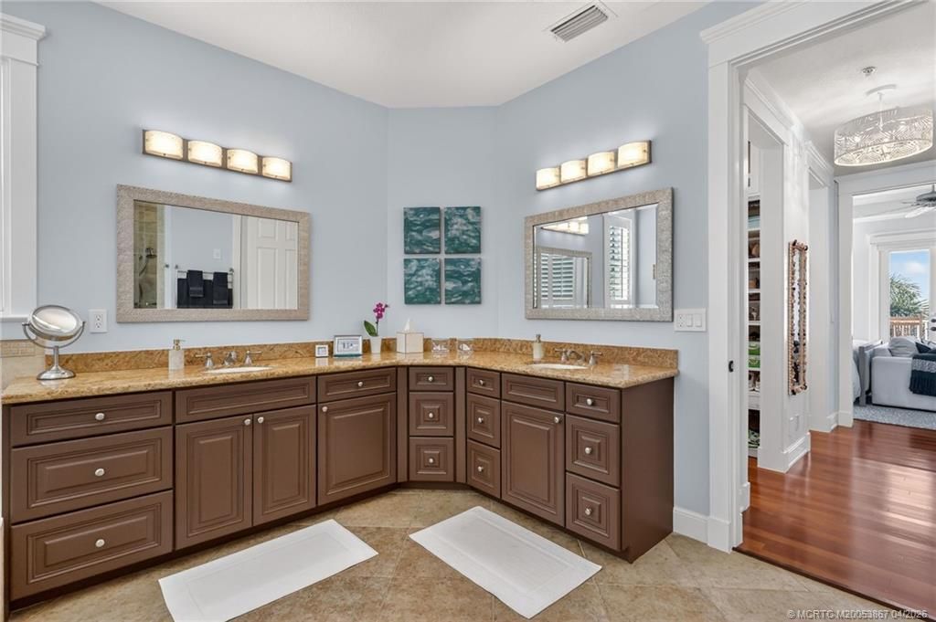 334 SW Atlanta Avenue Sw, Stuart, FL 34994 Photo