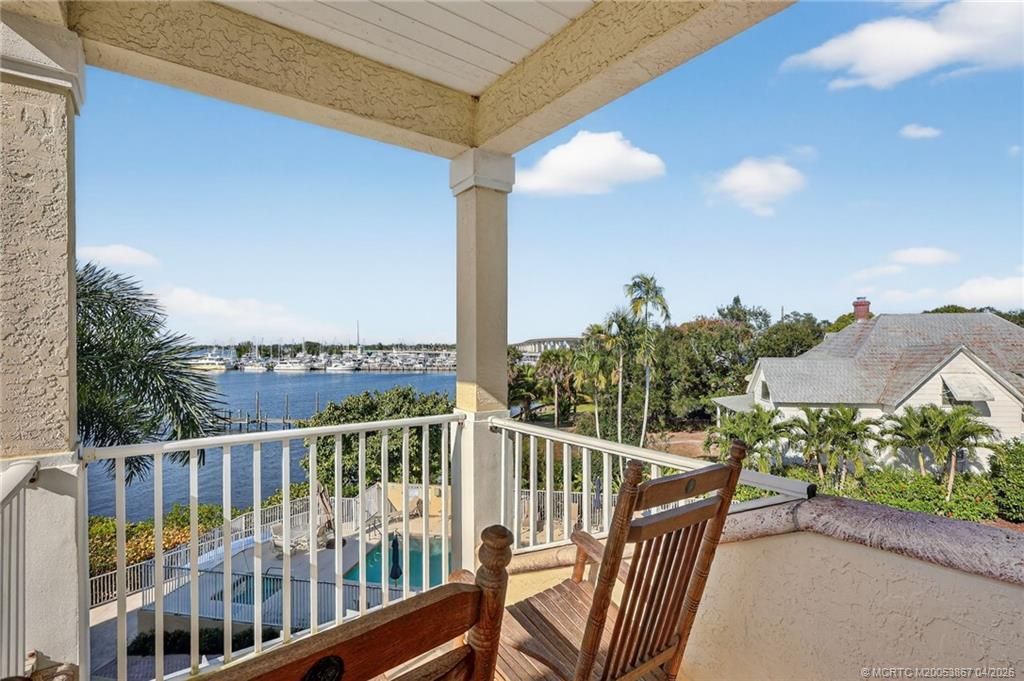 334 SW Atlanta Avenue Sw, Stuart, FL 34994 Photo