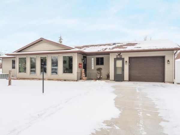 170 JEFFERSON STREET, Winneconne, WI 54986