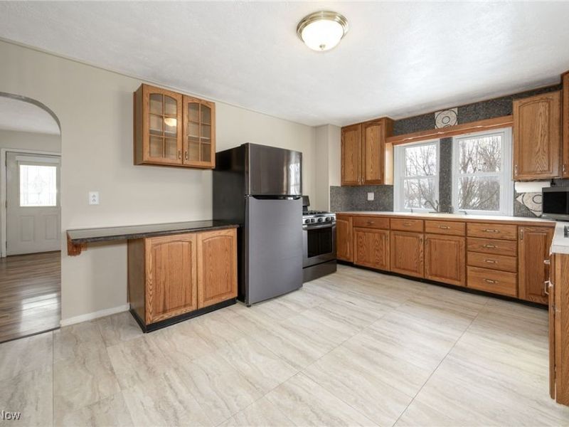 1103 Crestline Drive, Akron, OH 44312 Photo 9