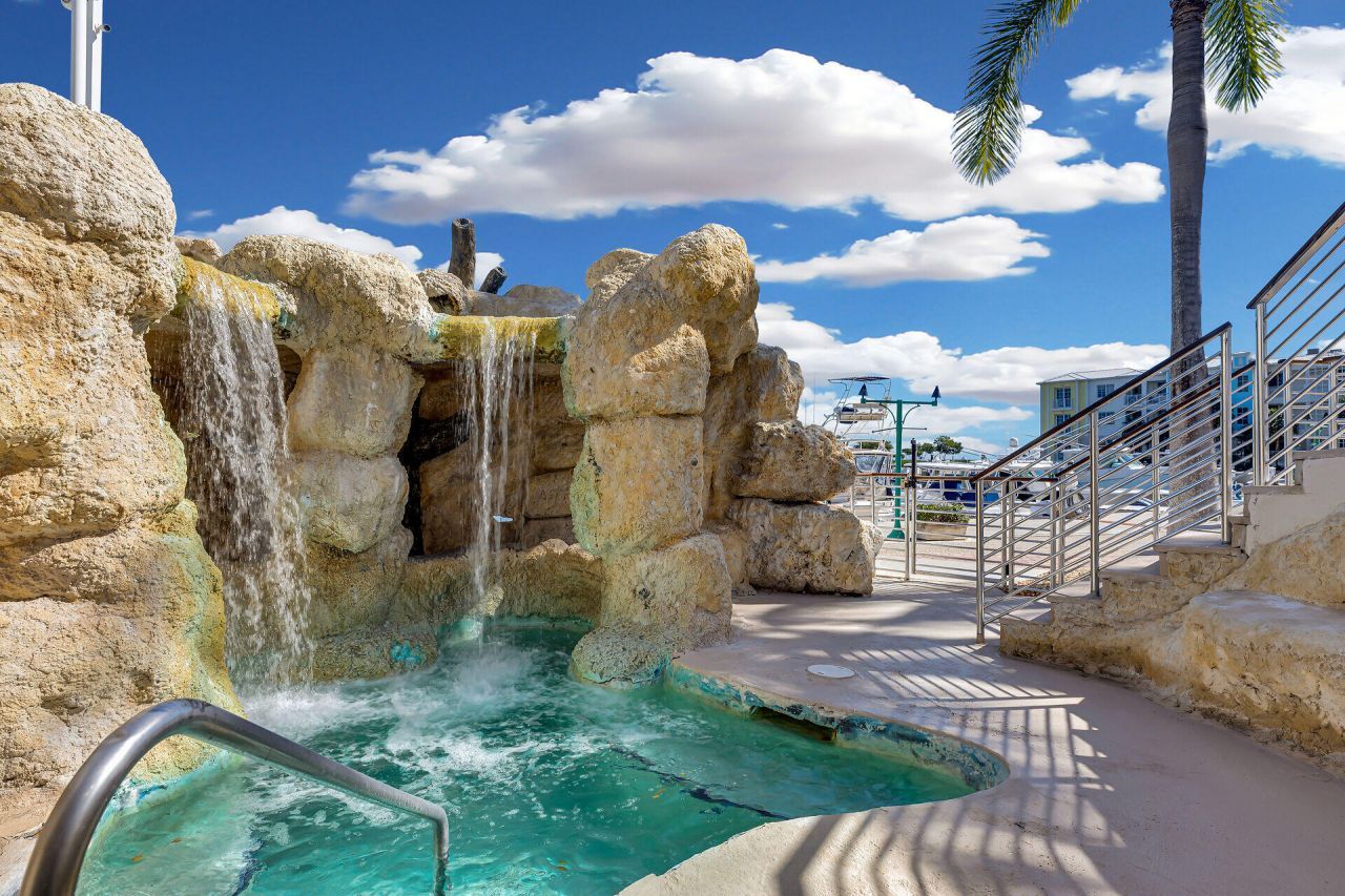 97501 Overseas Highway, Unit 324, Key Largo, FL 33037 Photo