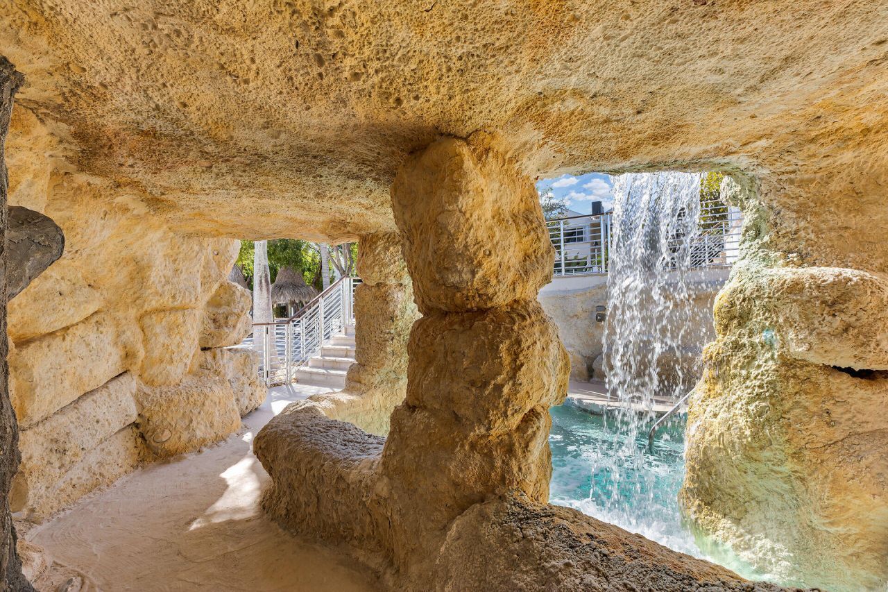 97501 Overseas Highway, Unit 324, Key Largo, FL 33037 Photo