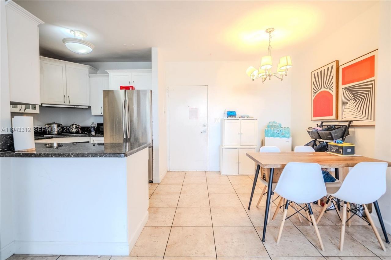 7441 Wayne Ave, Unit 2H, Miami Beach, FL 33141 Photo