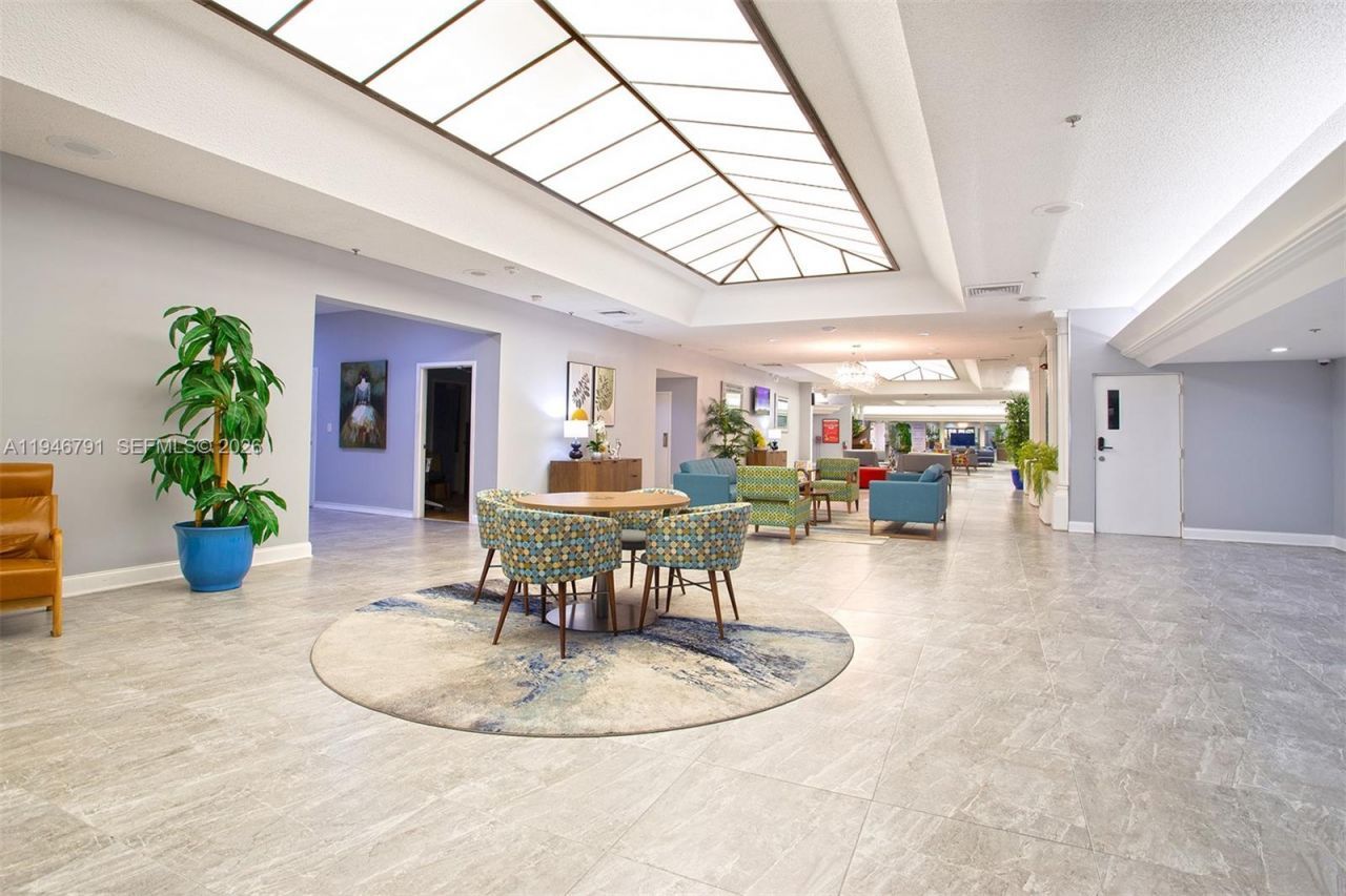 2941 N Nob Hill Rd , Unit 208, Sunrise, FL 33322 Photo