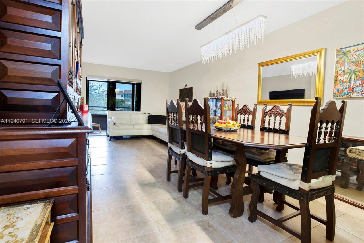 2941 N Nob Hill Rd , Unit 208, Sunrise, FL 33322 Photo