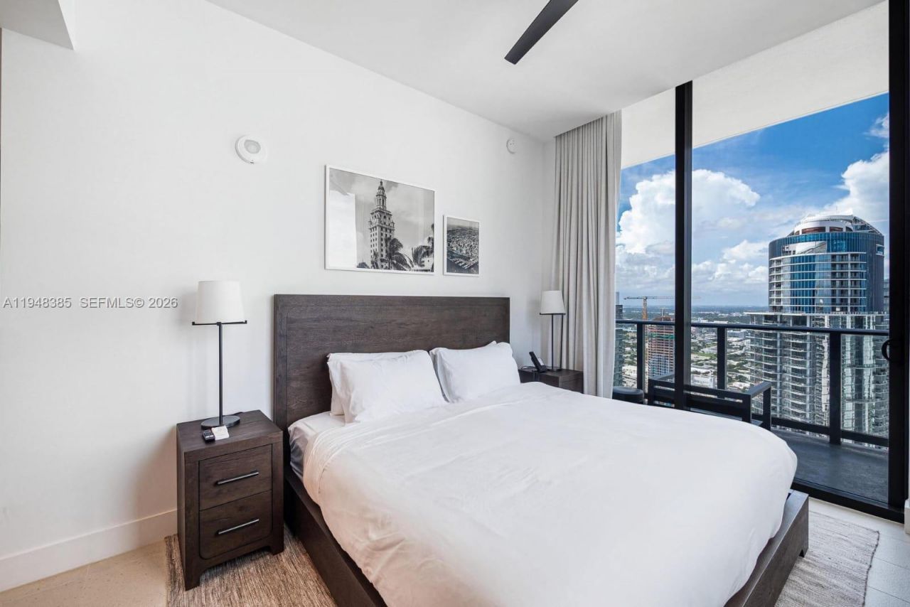 159 NE 6th St, Unit 5101, Miami, FL 33132 Photo