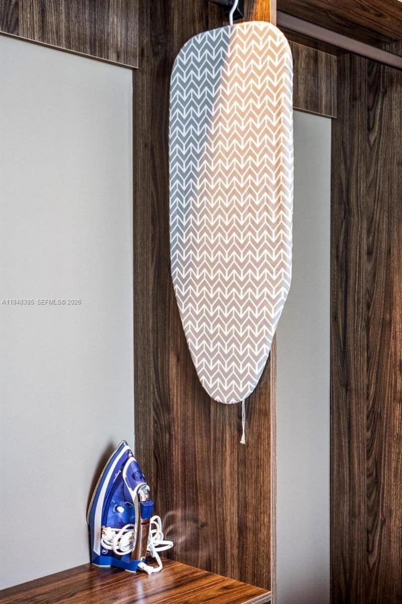 159 NE 6th St, Unit 5101, Miami, FL 33132 Photo