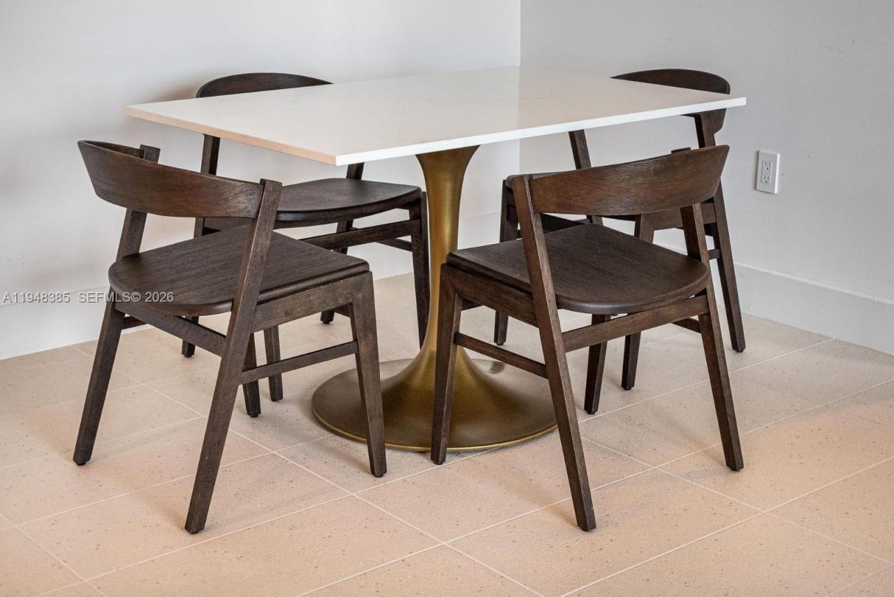 159 NE 6th St, Unit 5101, Miami, FL 33132 Photo