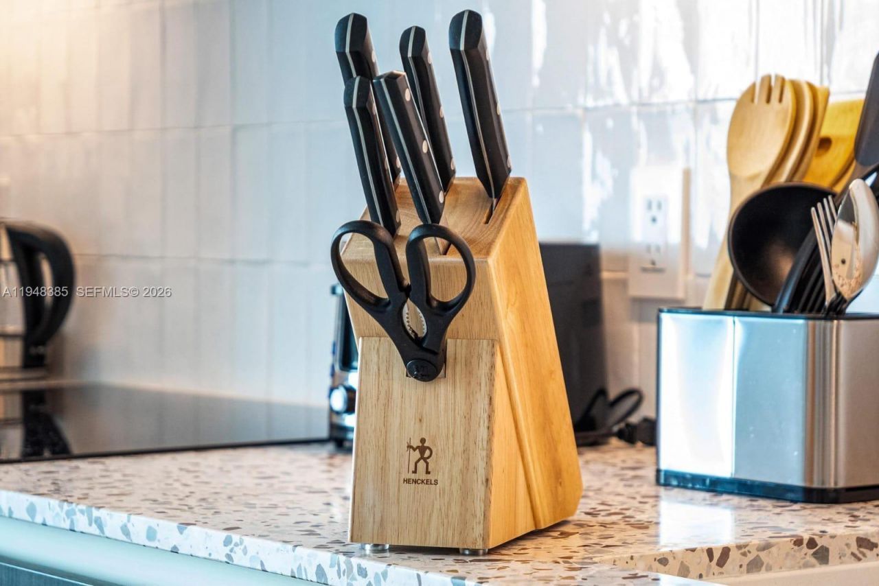 159 NE 6th St, Unit 5101, Miami, FL 33132 Photo