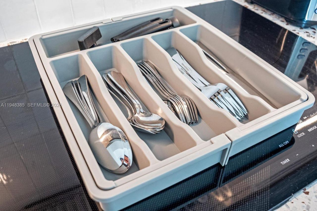 159 NE 6th St, Unit 5101, Miami, FL 33132 Photo