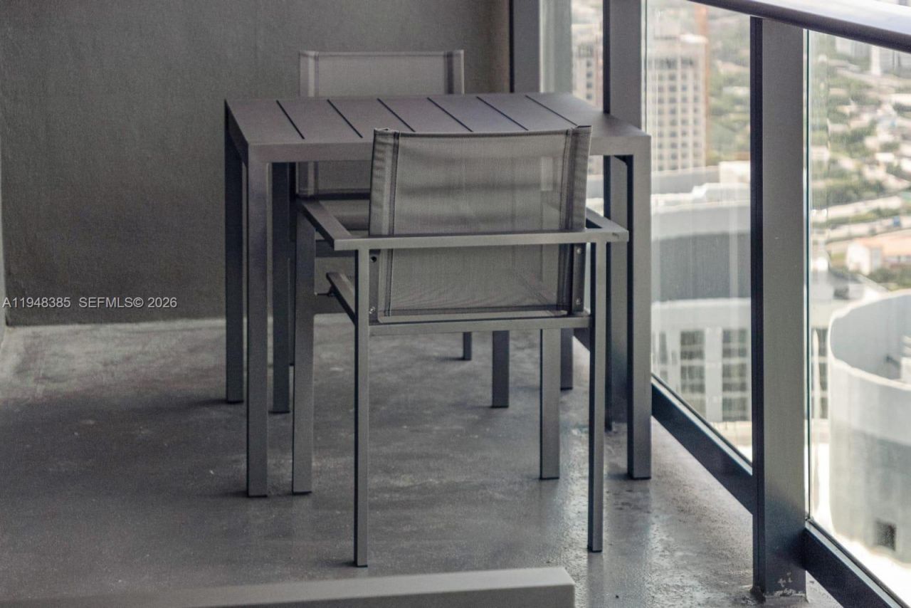 159 NE 6th St, Unit 5101, Miami, FL 33132 Photo