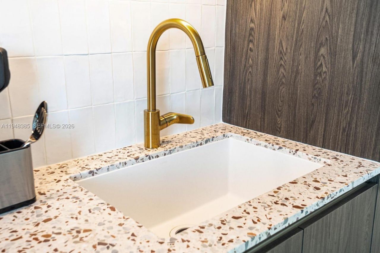 159 NE 6th St, Unit 5101, Miami, FL 33132 Photo