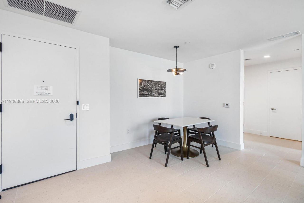 159 NE 6th St, Unit 5101, Miami, FL 33132 Photo