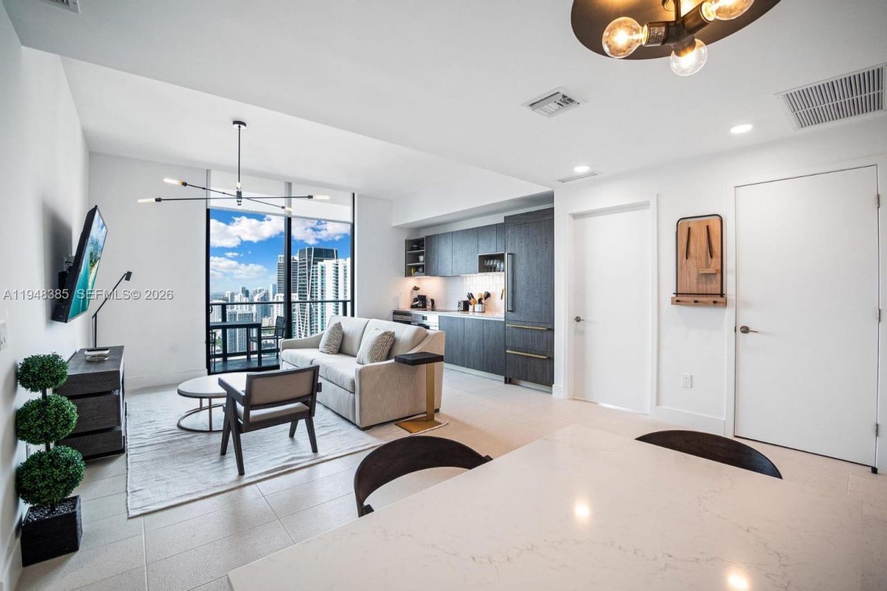 159 NE 6th St, Unit 5101, Miami, FL 33132 Photo