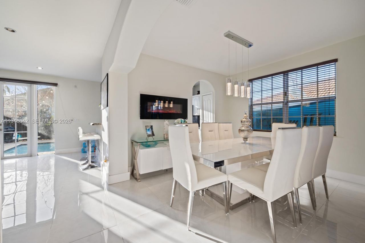 1360 SW 142nd Ave, Miami, FL 33184 Photo