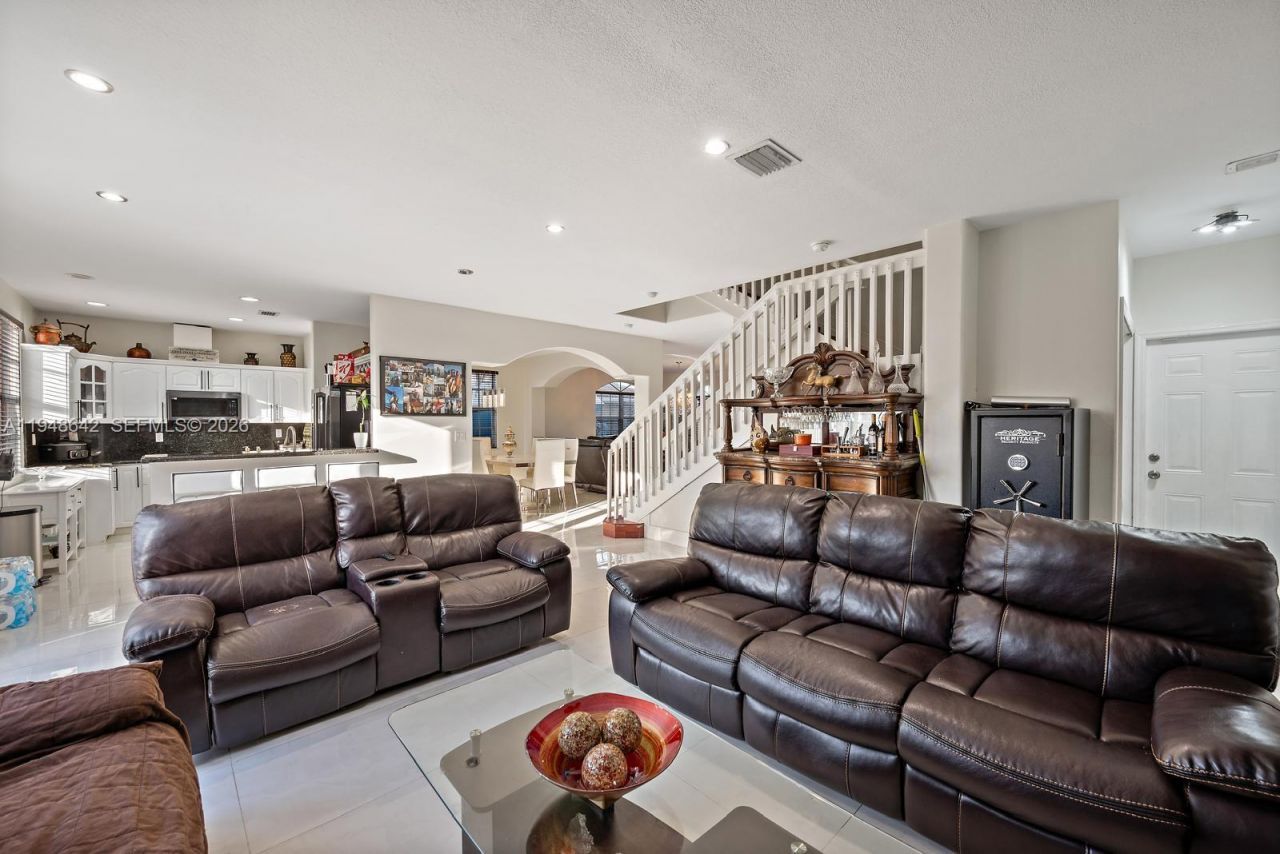 1360 SW 142nd Ave, Miami, FL 33184 Photo