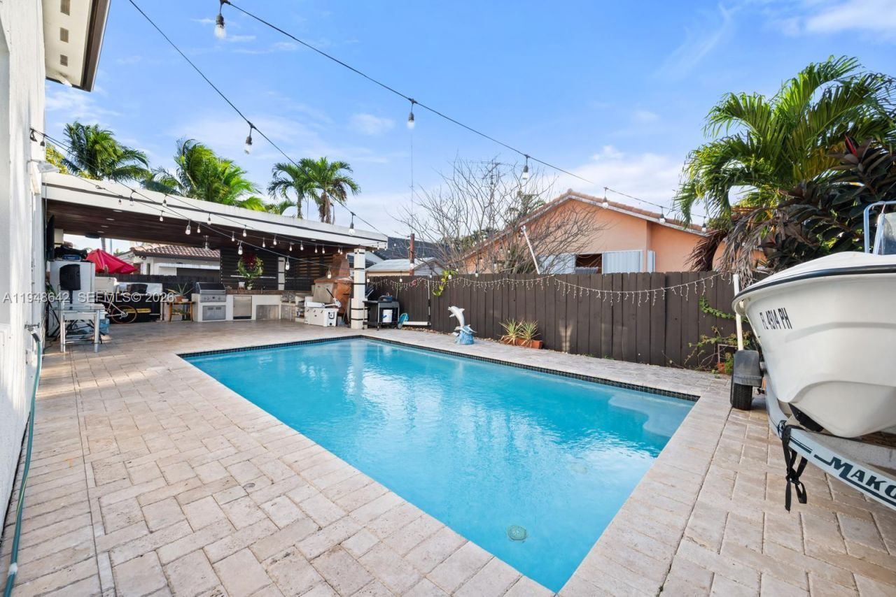 1360 SW 142nd Ave, Miami, FL 33184 Photo