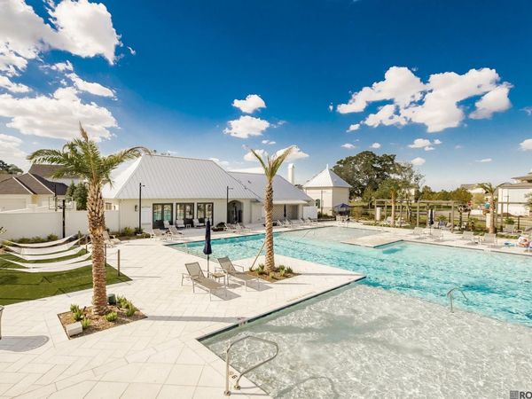 1804 Dauphine St, Baton Rouge, LA 70808