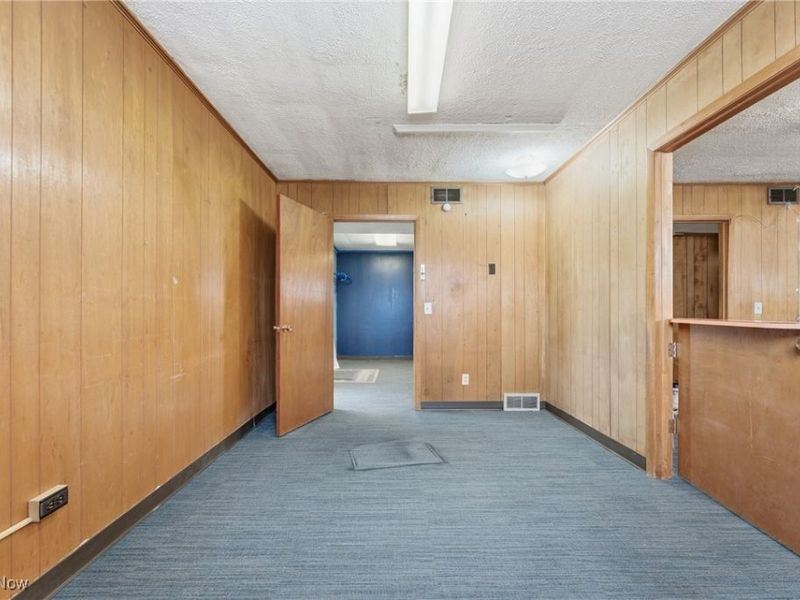 1817 Fulton Road, Canton, OH 44709 Photo 7