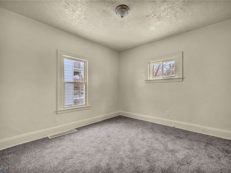 3331 E 140th Street, Cleveland, OH 44120 Photo 18