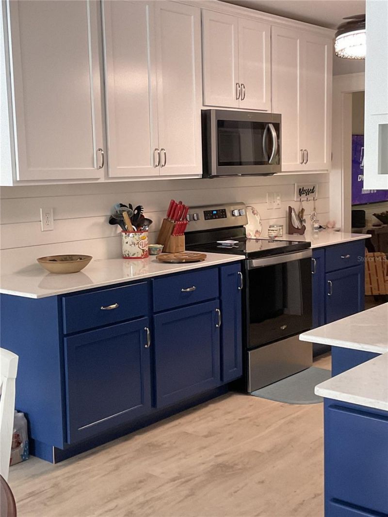 243 S Central Avenue, Umatilla, FL 32784 Photo