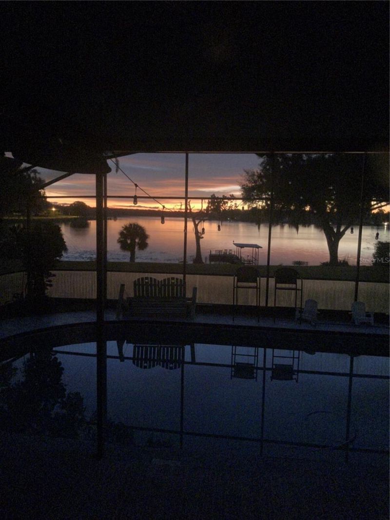 243 S Central Avenue, Umatilla, FL 32784 Photo